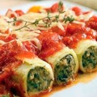 Canelones de verdura y carne a la Rossini 