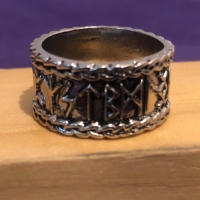 Anillo futhark alfabeto rúnico nro 11