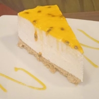 CHEESECAKE DE MARACUYA PORCION 