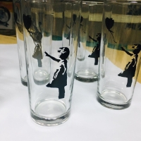 VASO SERIGRAFíADO BANKSY 1