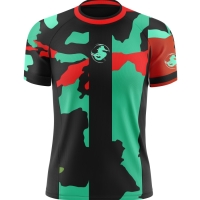 Camiseta técnica mod. camuflaje negra y roja