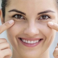 Pack resalta tu mirada Tratamiento contorno de ojos  lifting y tinte de pestañas