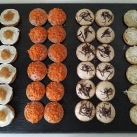 CANAPéS VARIADOS (24 UNID.)