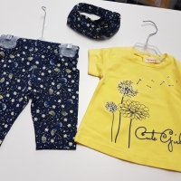 Conjunto de legging, camiseta y diadema