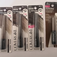 Polvo de cejas maybelline, café oscuro, café claro y negro. 1 unidad