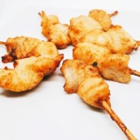 MINI BROCHETAS DE POLLO (20 UNIDADES)