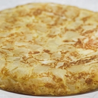 TORTILLA ESPAñOLA CON CEBOLLA