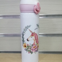 Estuche niña incluye : peluche y perfume