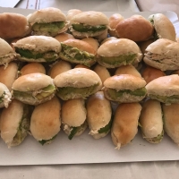 Tapaditos ave palta o Ave Pimentón (100 unidades)